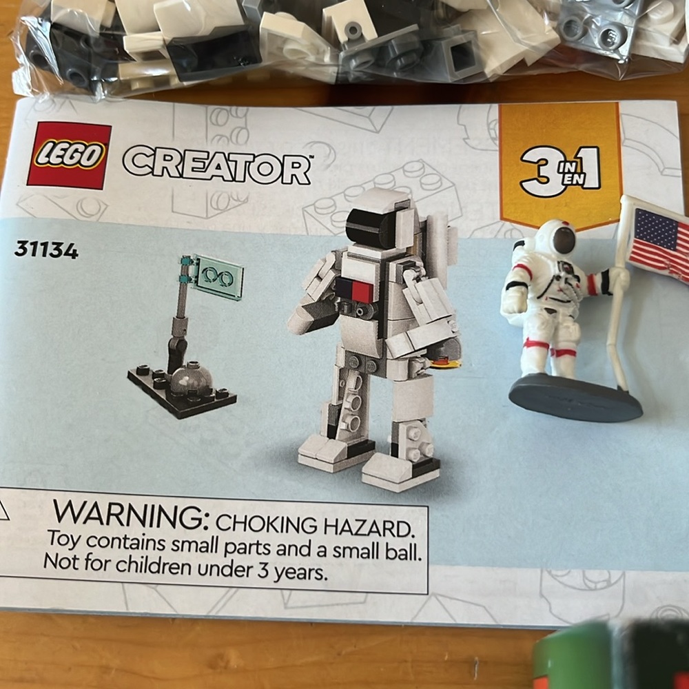 Legos 3 different sets - Picture 7 of 12
